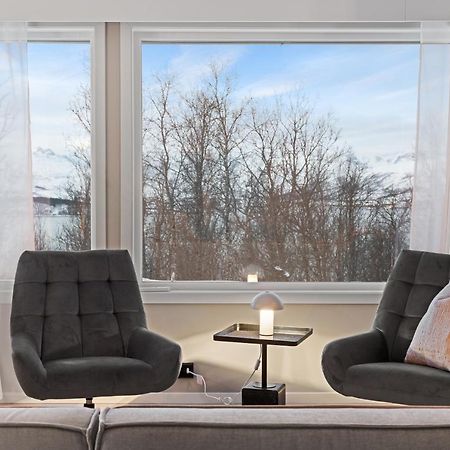 Enter Tromso - The Mountain View Appartement Buitenkant foto
