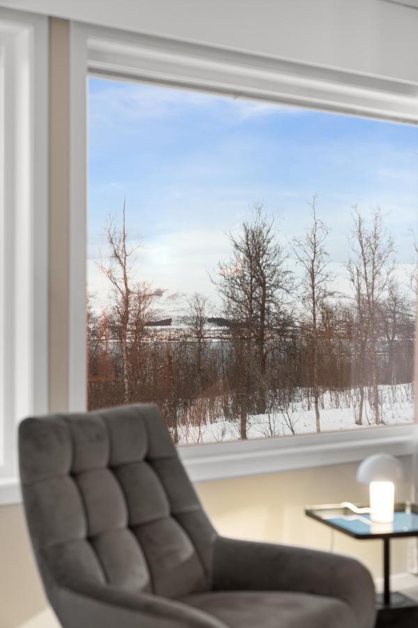 Enter Tromso - The Mountain View Appartement Buitenkant foto