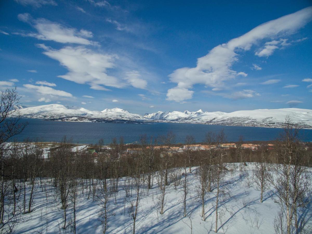 Enter Tromso - The Mountain View Appartement Buitenkant foto
